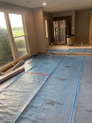 how to install underlayment laminate flooring concrete - cut with utility knife