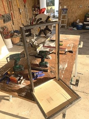 how to make beginner end table - one leg assembled fully