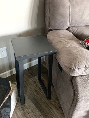 how to make beginner end table - finished product