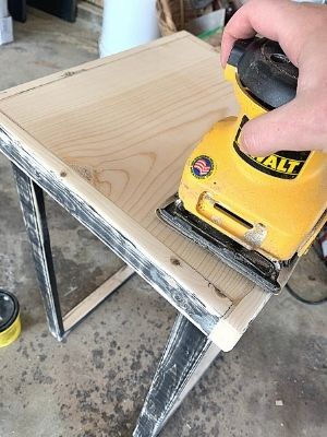 how to make beginner end table - sand the entire table