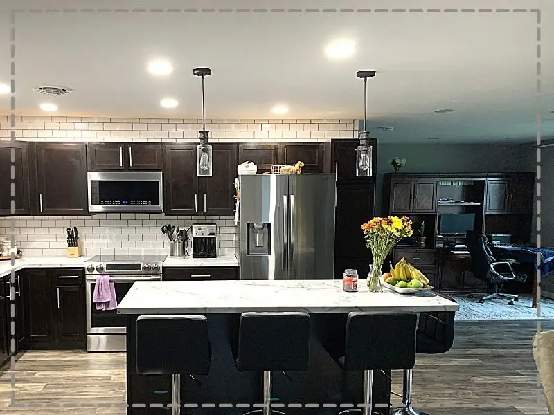 How To Choose Pendant Lights For A Kitchen Island (Picture Guide!)